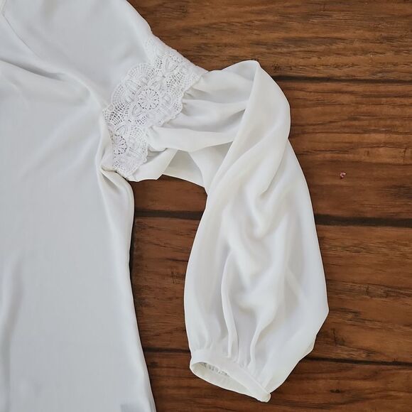 White Worthington lightweight long sleeve blouse women's large lace accents - Picture 2 of 8